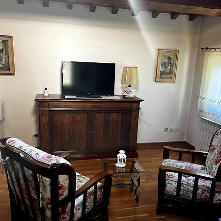 Charming Townhouse With Garden Apartment Impruneta Bagian luar foto